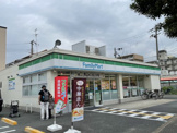 ファミリーマート豊中浜店