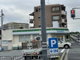 ファミリーマート豊中若竹町店