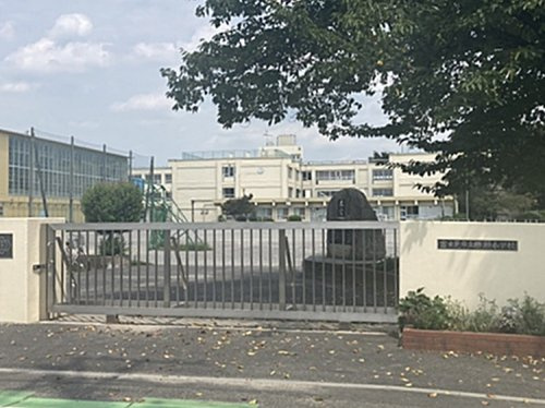 富士見市立勝瀬小学校の画像