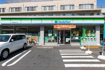 ファミリーマート 練馬豊中通り店の画像1