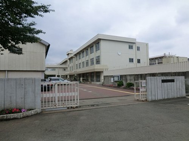 新町中学校の画像1