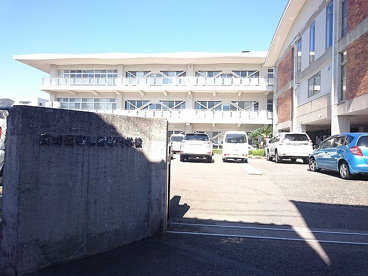 高知理容美容専門学校の画像1