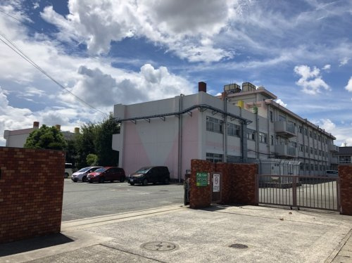 赤坂小学校