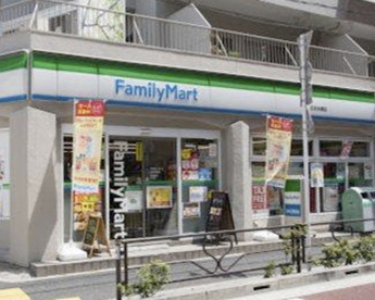 ファミリーマート 文京本郷店の画像1