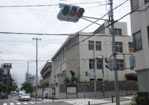 高津中学校