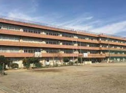 蓮田市立黒浜西中学校の画像1