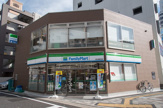ファミリーマート新白島駅前店