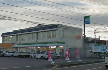 ファミリーマート谷田部店の画像1