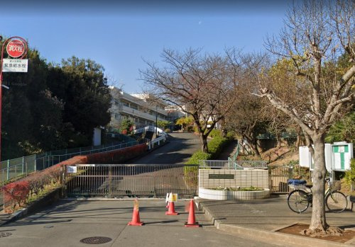 横浜市立上寺尾小学校