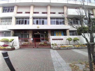 神戸市立駒ケ林中学校の画像1
