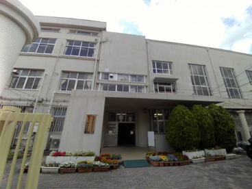 神戸市立湊川中学校の画像1