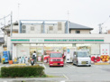 コンビニエンスストア ローソンストア100 尼崎上ノ島2丁目店