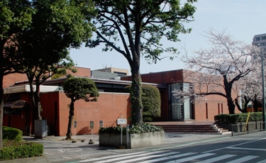 前橋市立図書館の画像1