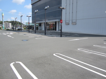 駐車場 東京インテリア家具浜松店の画像2