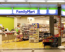 コンビニエンスストア ファミリーマート 溜池山王店