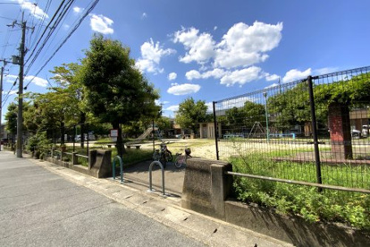 大受新開児童公園の画像1