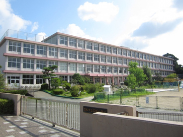校舎 浜松市立富塚小学校の画像1