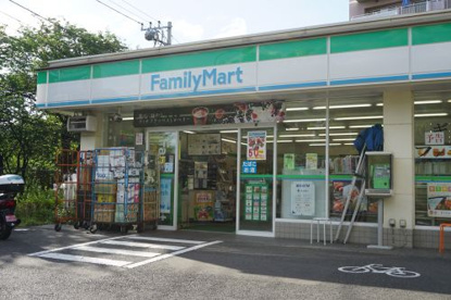 ファミリーマート松山明神台店の画像1