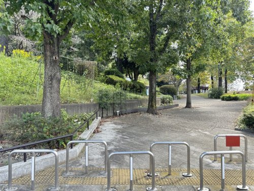 市ケ尾町公園