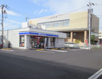 ローソン 横浜港南台店の画像1
