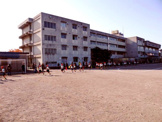 草加市立両新田小学校