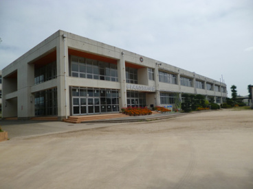 伊勢崎市立 茂呂小学校の画像1