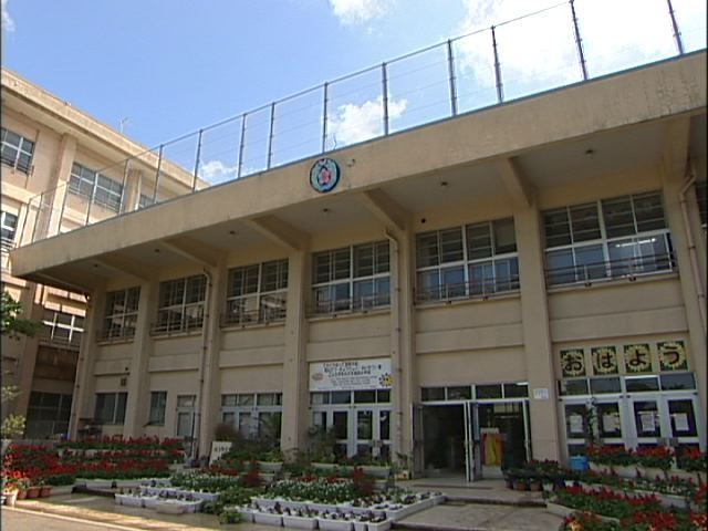 浦添市立 浦添小学校情報ページ 沖縄の一戸建て マンションなど不動産情報ならアイランドリゾート沖縄