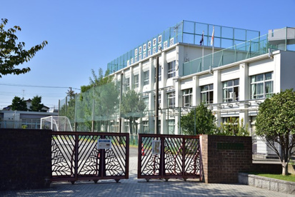三鷹市立第四中学校の画像1