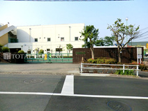 三鷹市立羽沢小学校
