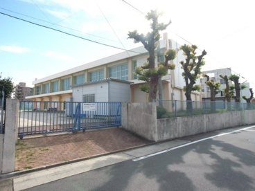 名古屋市立円上中学校の画像1