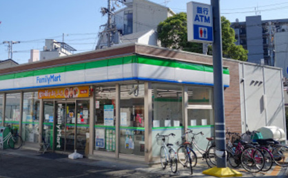 ファミリーマート 淡路四丁目店の画像1