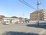 ファミリーマート熊谷新堀小学校前店