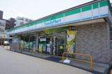 ファミリーマート横浜片倉町店