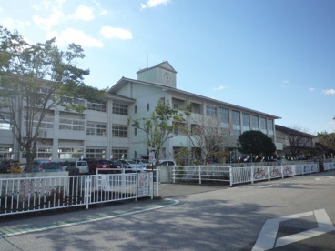 南国市立長岡小学校の画像1