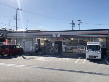 セブンイレブン 豊中本町9丁目店の画像1