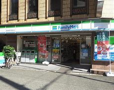 ファミリーマート 阪急南方駅前店の画像1