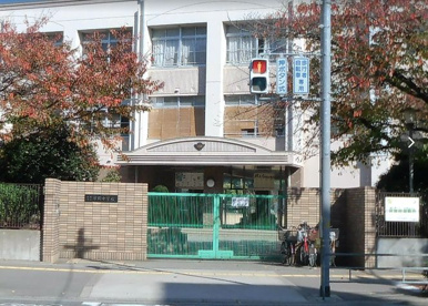 市岡中学校の画像1