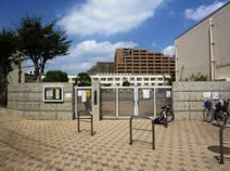 世田谷区立塚戸小学校