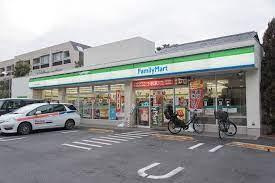 ファミリーマート 246世田谷桜新町店の画像1