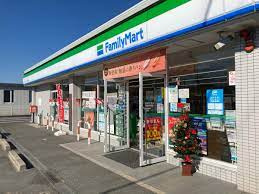 ファミリーマート 天理井戸堂店の画像1
