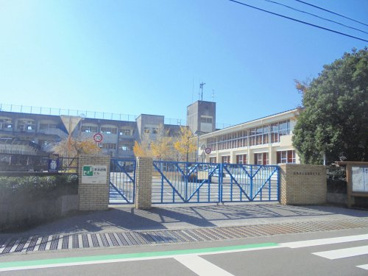 高知市立布師田小学校の画像1