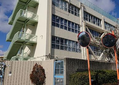 摂津市立千里丘小学校の画像1