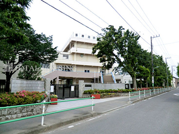 調布市立多摩川小学校の画像1