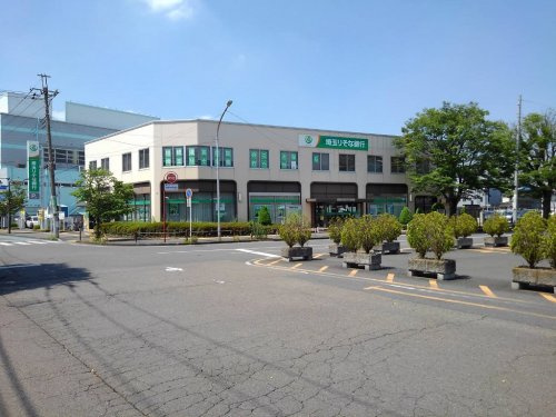 埼玉りそな銀行 東岩槻支店の画像