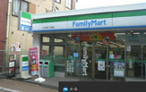 ファミリーマート 大久保一丁目店