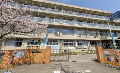 高知市立小高坂小学校の画像1
