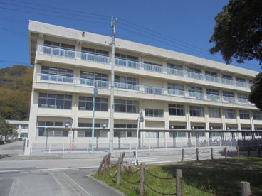 高知市立三里中学校の画像1