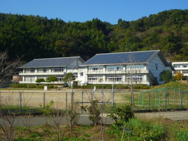 伊野南小学校の画像1