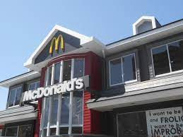 マクドナルド 緑地北店の画像1
