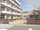 西小学校